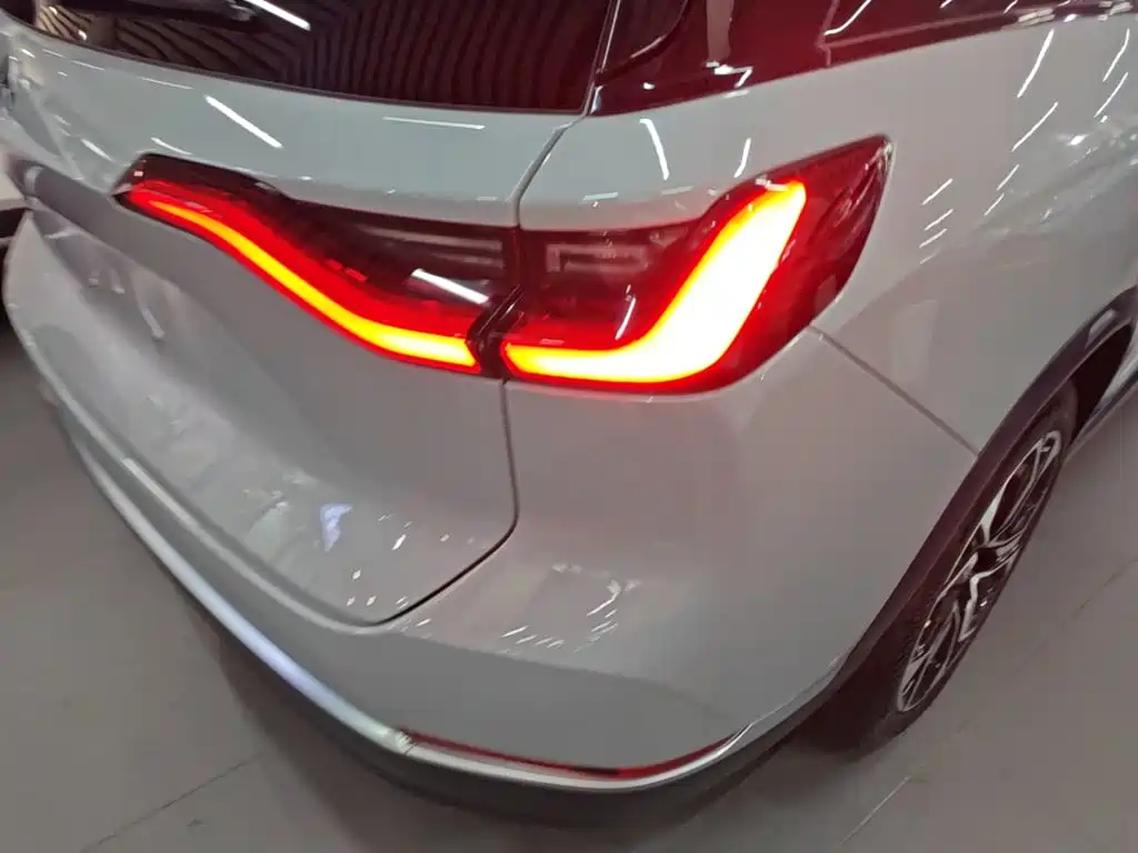 NIO ES8 — миниатюра 8