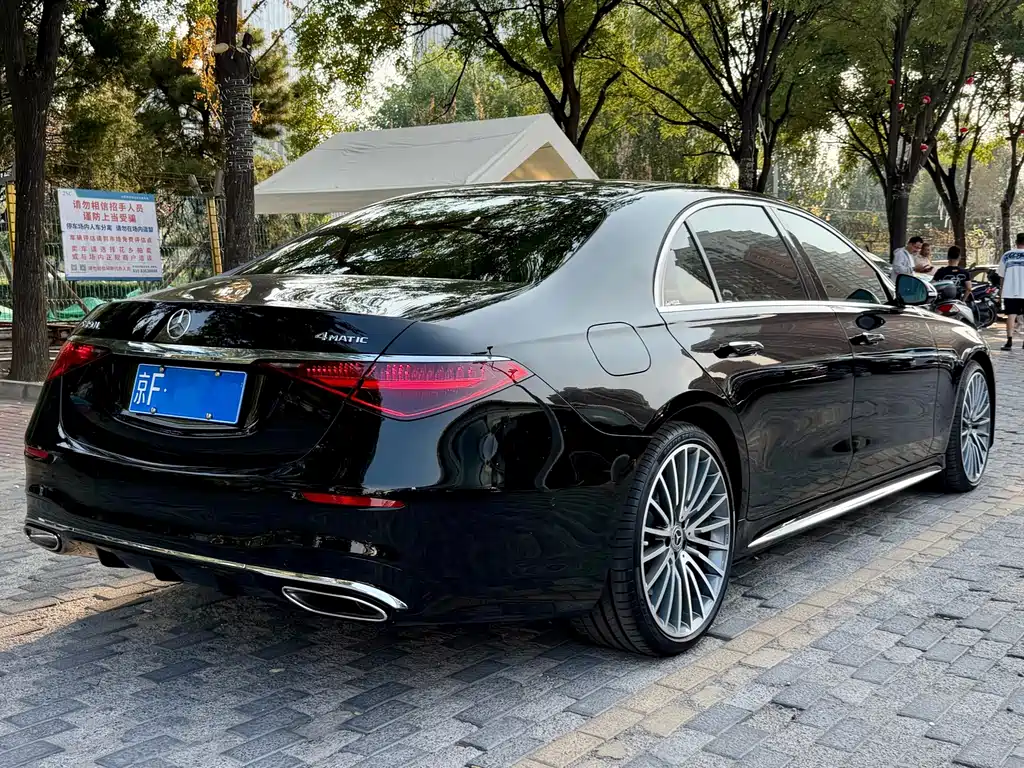 Mercedes-Benz S-Class — миниатюра 23