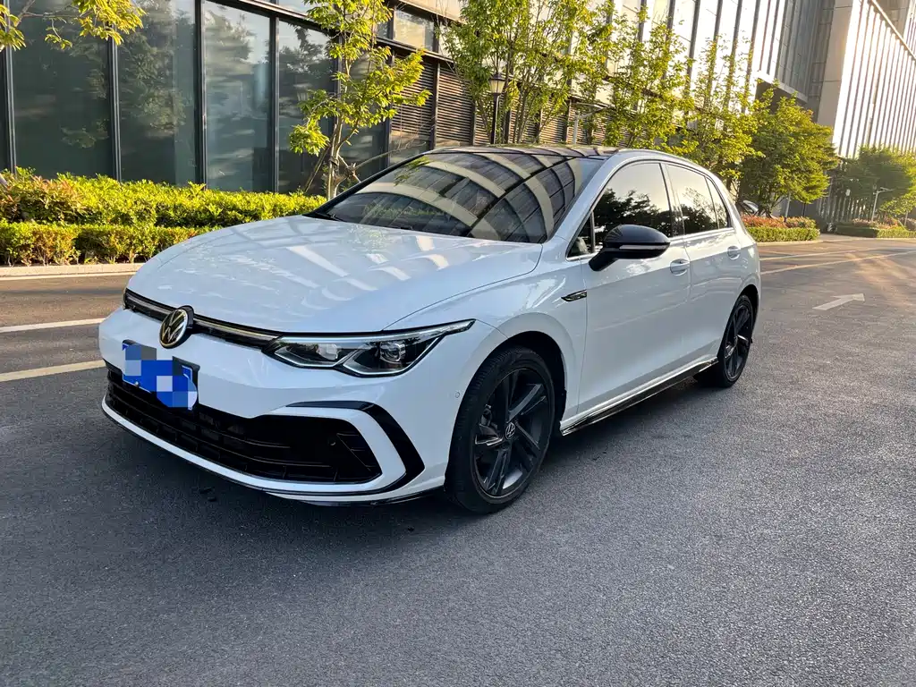 Volkswagen Golf 2021