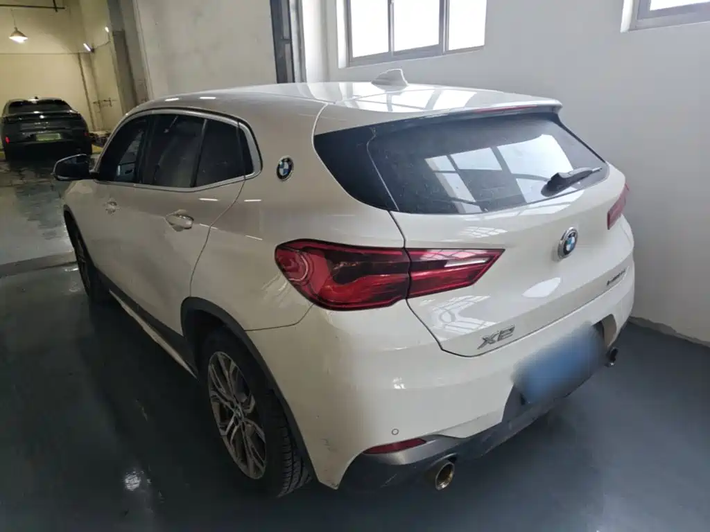 BMW X2 (Import) — миниатюра 5
