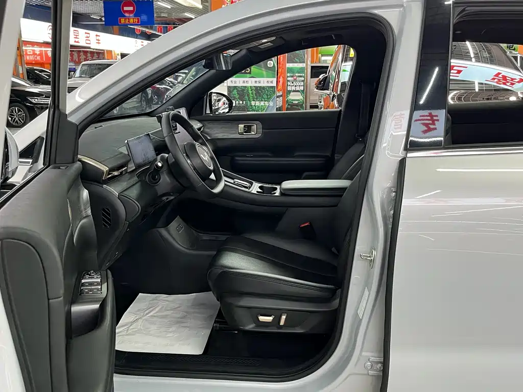 Wuling Xingguang S — миниатюра 7