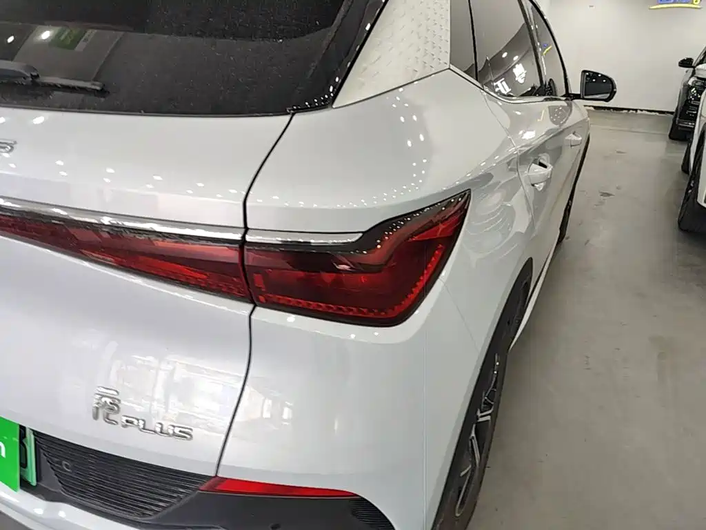 BYD Yuan Plus — миниатюра 8