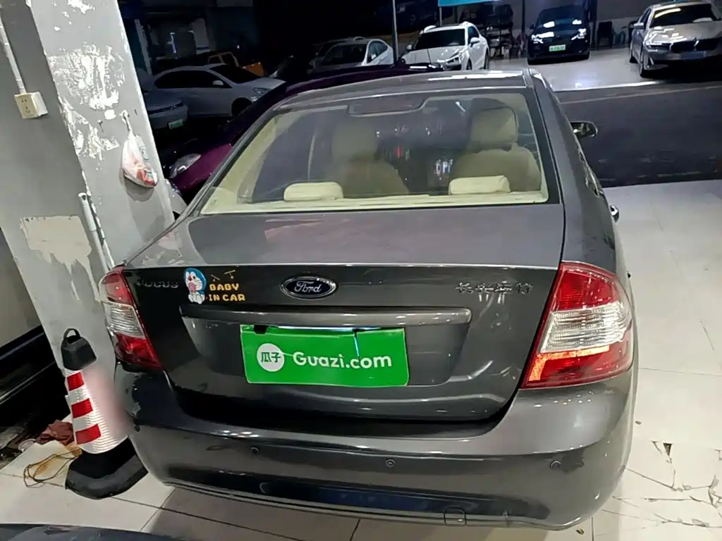 Ford Focus — миниатюра 6