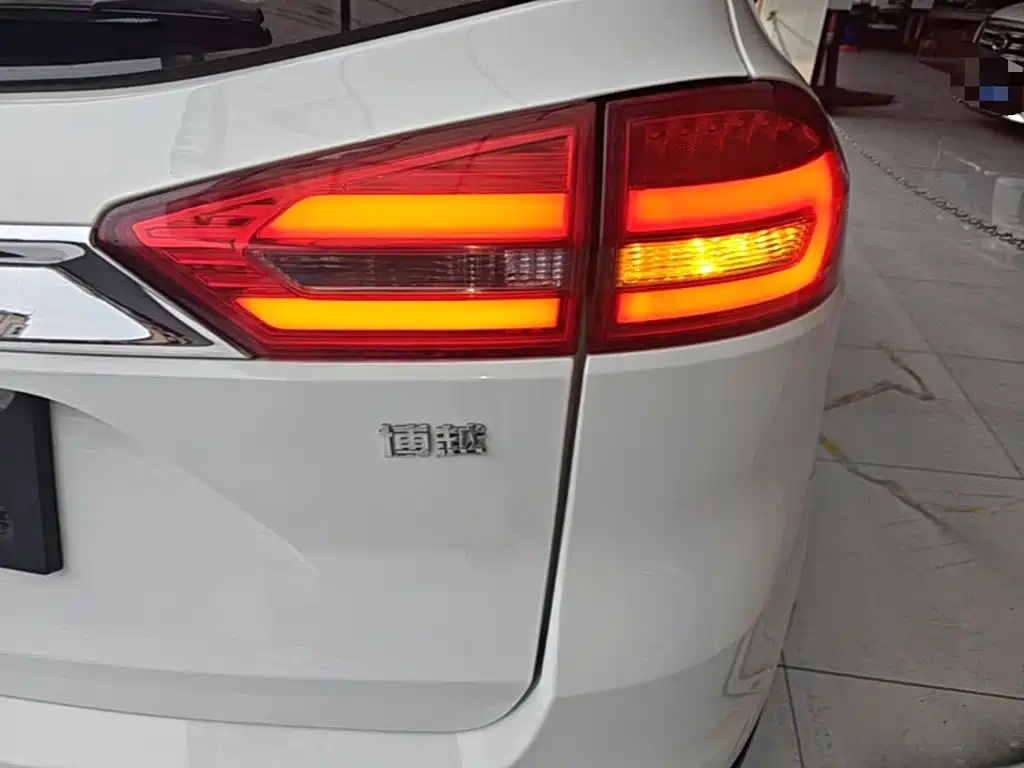Geely Boyue — миниатюра 8