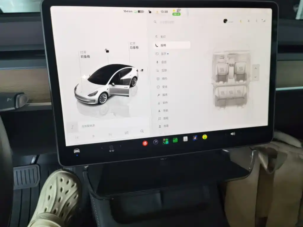 Tesla Model 3 — миниатюра 13