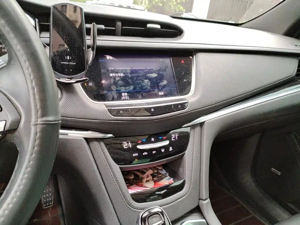Cadillac XT6 — миниатюра 6