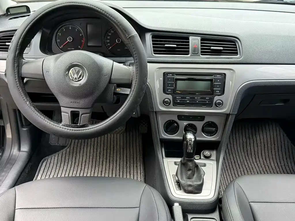 Volkswagen Lavida — миниатюра 7