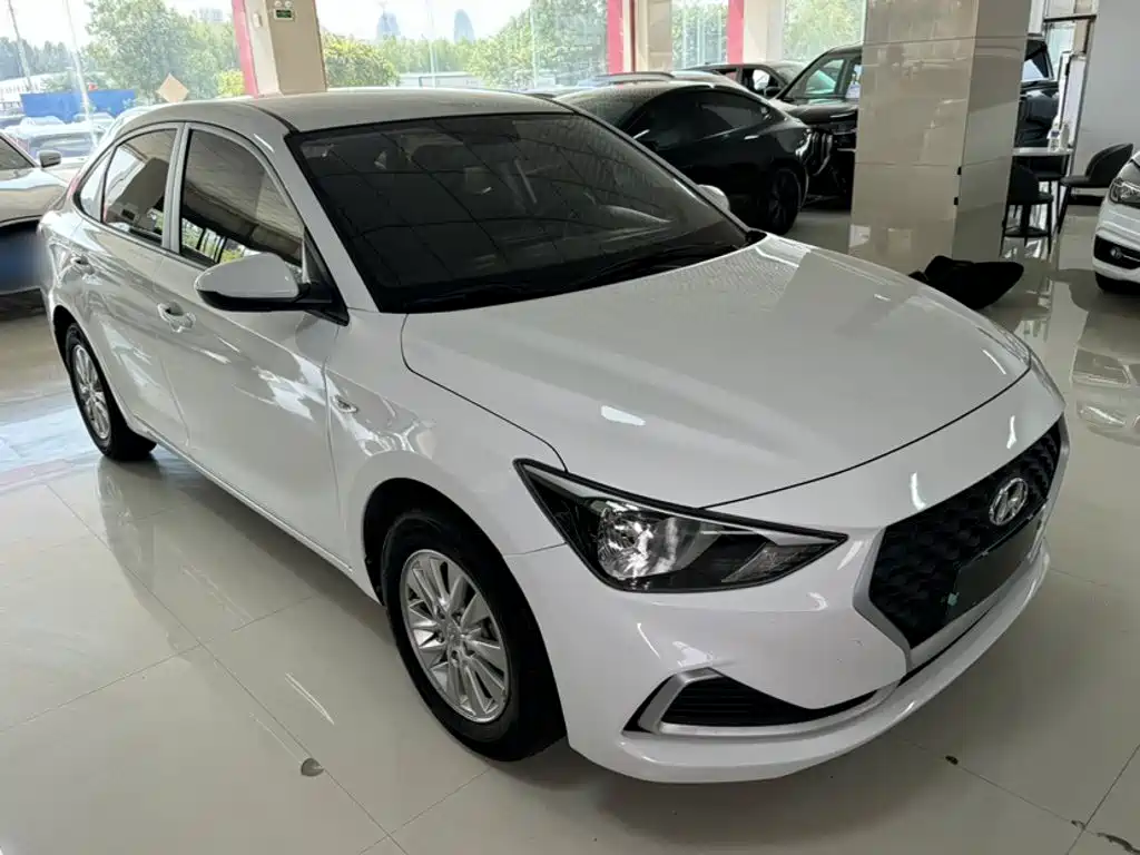Hyundai Elantra — миниатюра 17