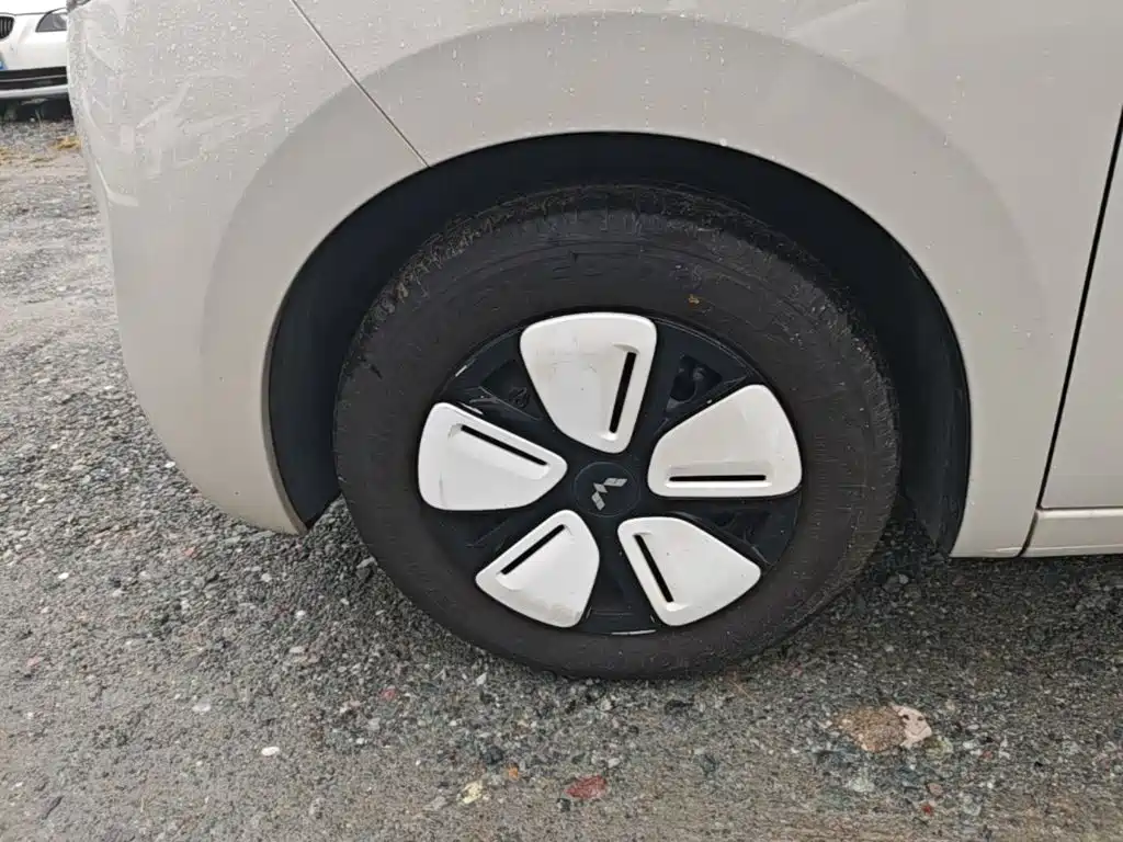 Wuling MINIEV — миниатюра 23