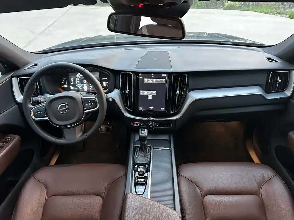 Volvo XC60 2021 T5 Luxury
