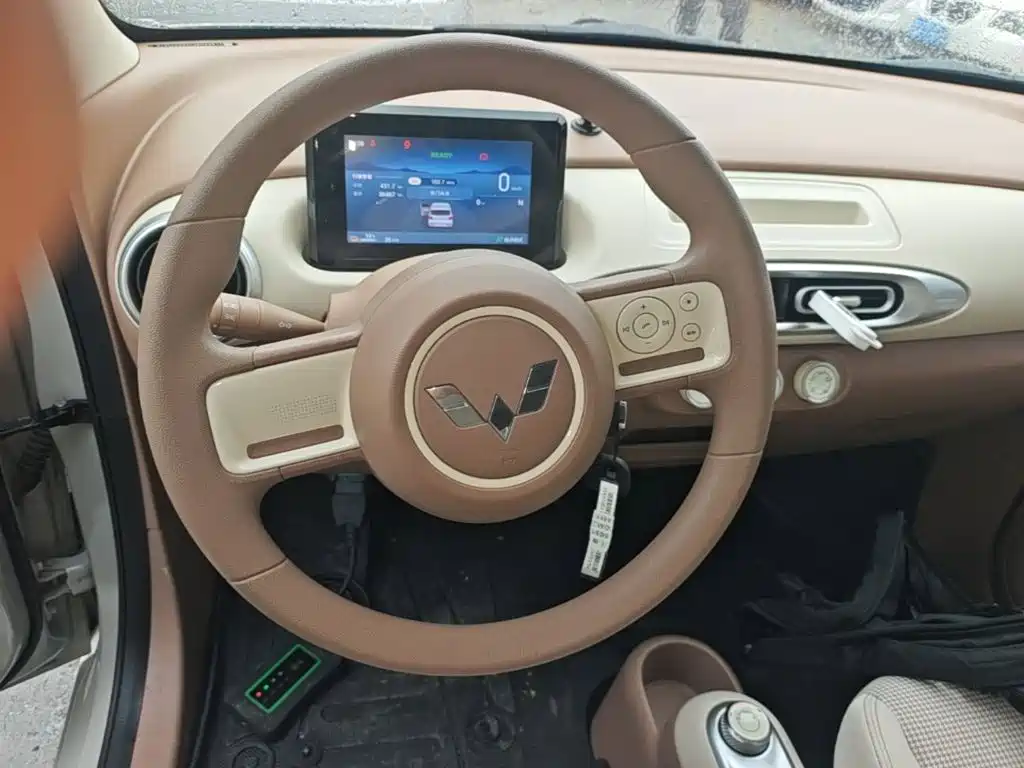 Wuling MINIEV — миниатюра 11