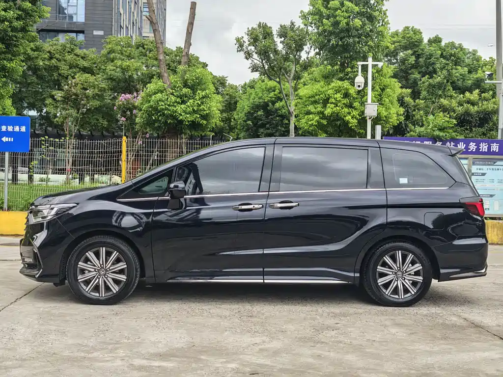 Honda Odyssey — миниатюра 3