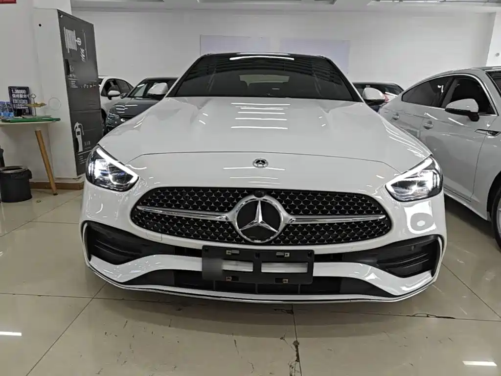 Mercedes-Benz C-Class — миниатюра 3