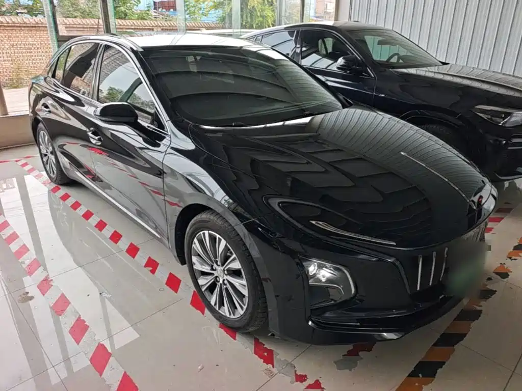 Hongqi Hongqi E-QM5 — миниатюра 4