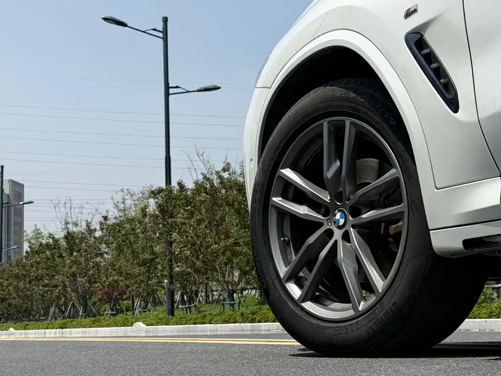 BMW X3 — миниатюра 21
