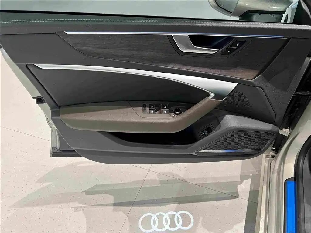 Audi A7L — миниатюра 19