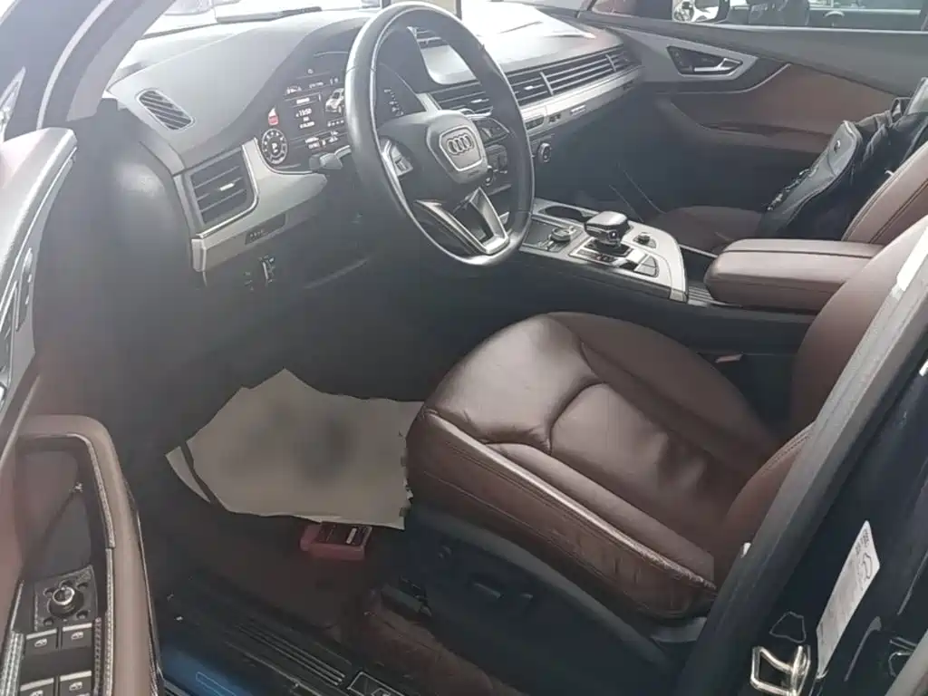 Audi Q7 — миниатюра 16