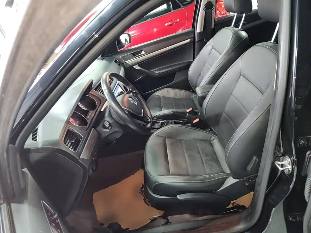 Volkswagen Lavida — миниатюра 15