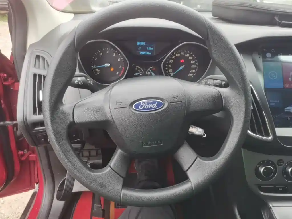 Ford Focus — миниатюра 11