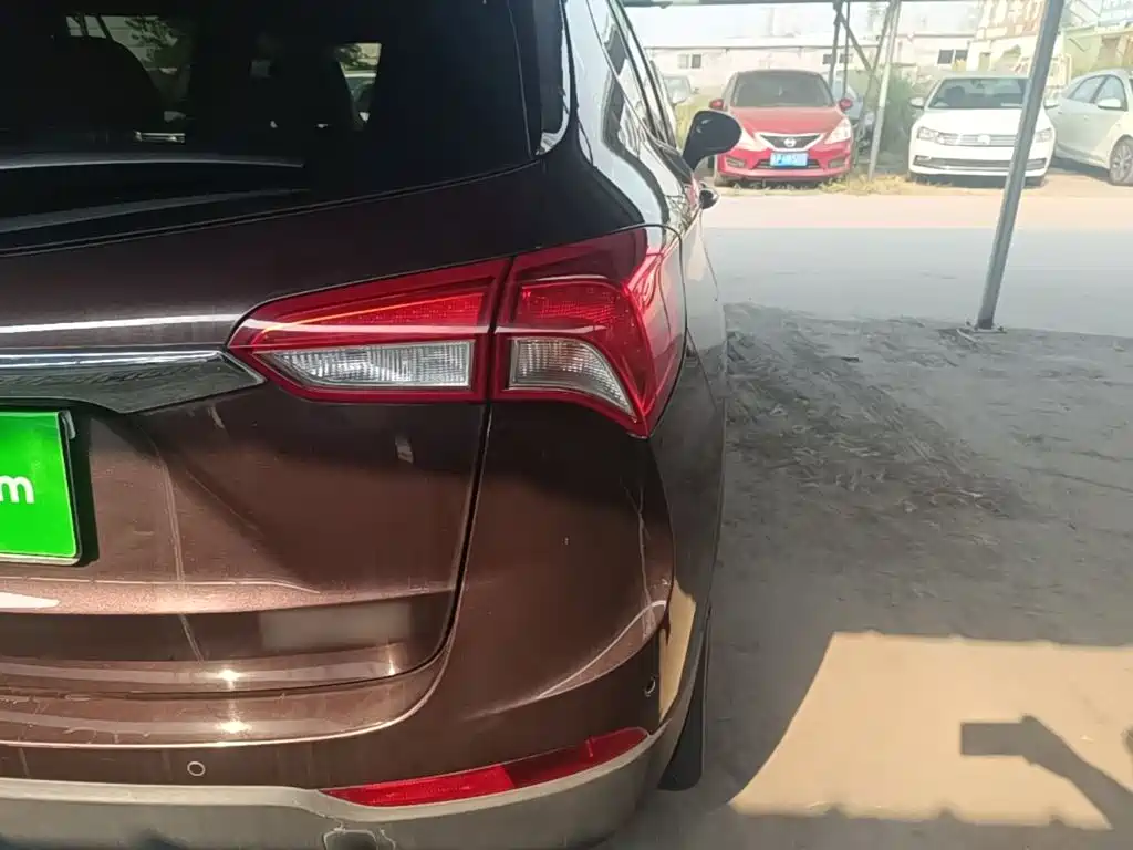 Buick Envision Plus — миниатюра 8
