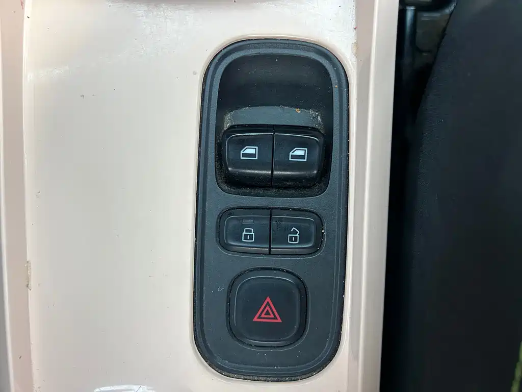 Roewe Clever — миниатюра 14