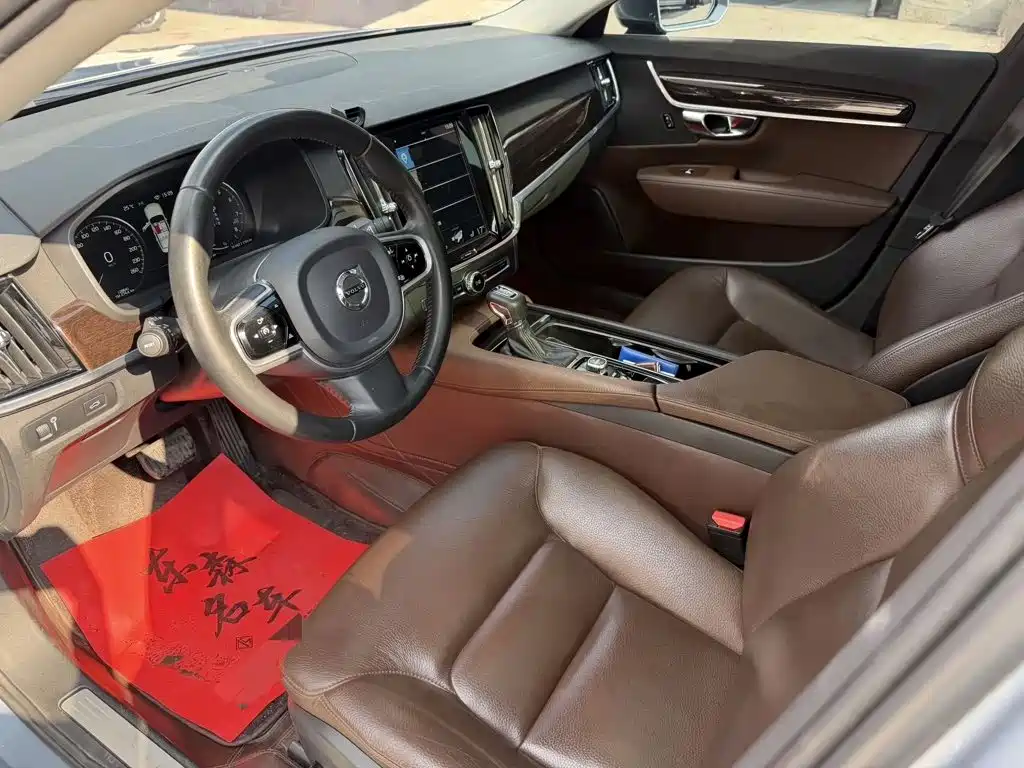 Volvo S90 — миниатюра 4