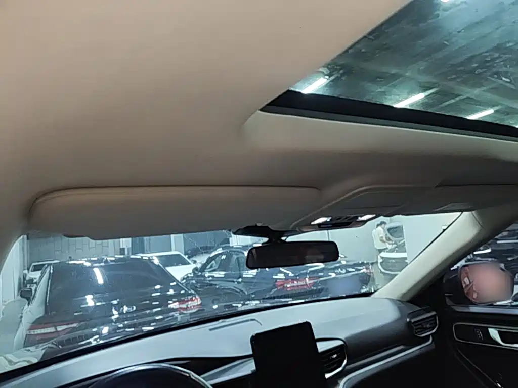 Ford Explorer — миниатюра 18