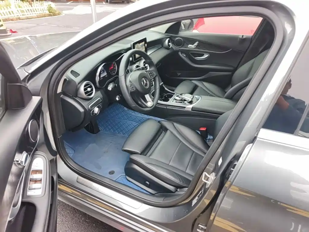 Mercedes-Benz C-Class (Import) — миниатюра 16