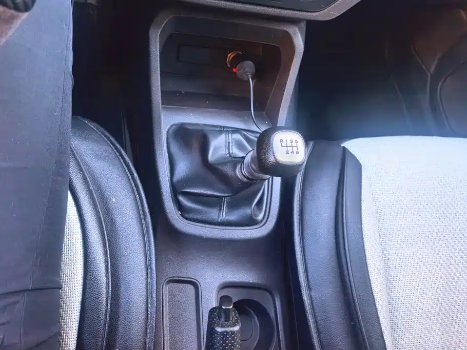 Wuling Hongguang — миниатюра 16