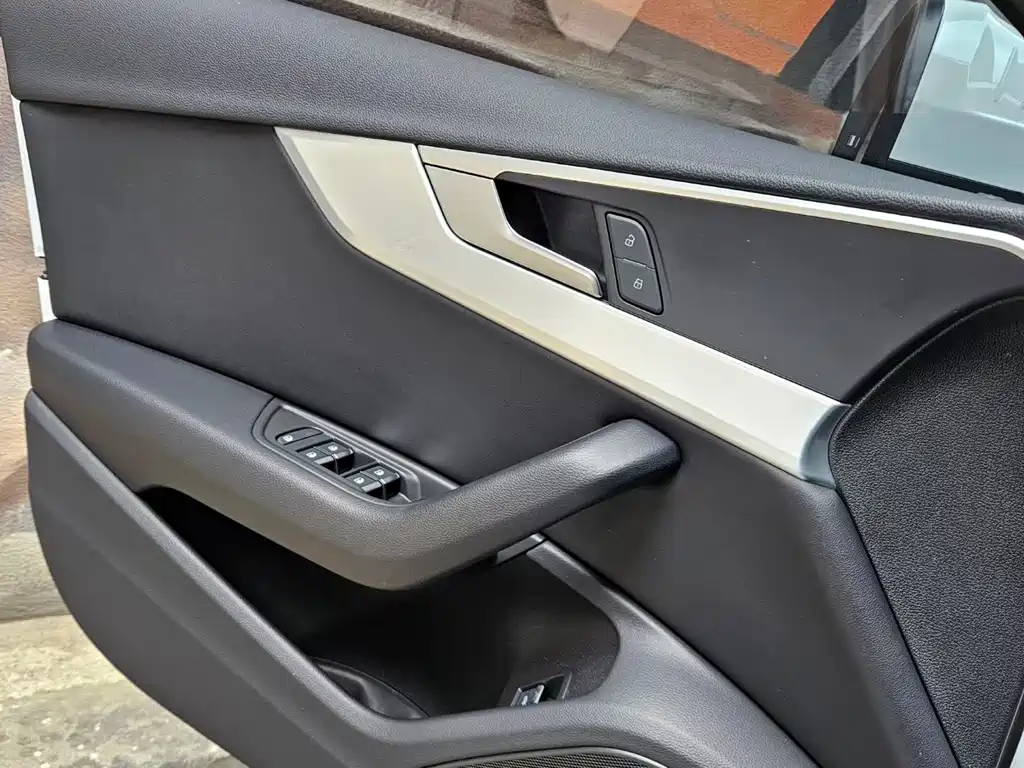 Audi A4L 2018 30 40 TFSI Fashion