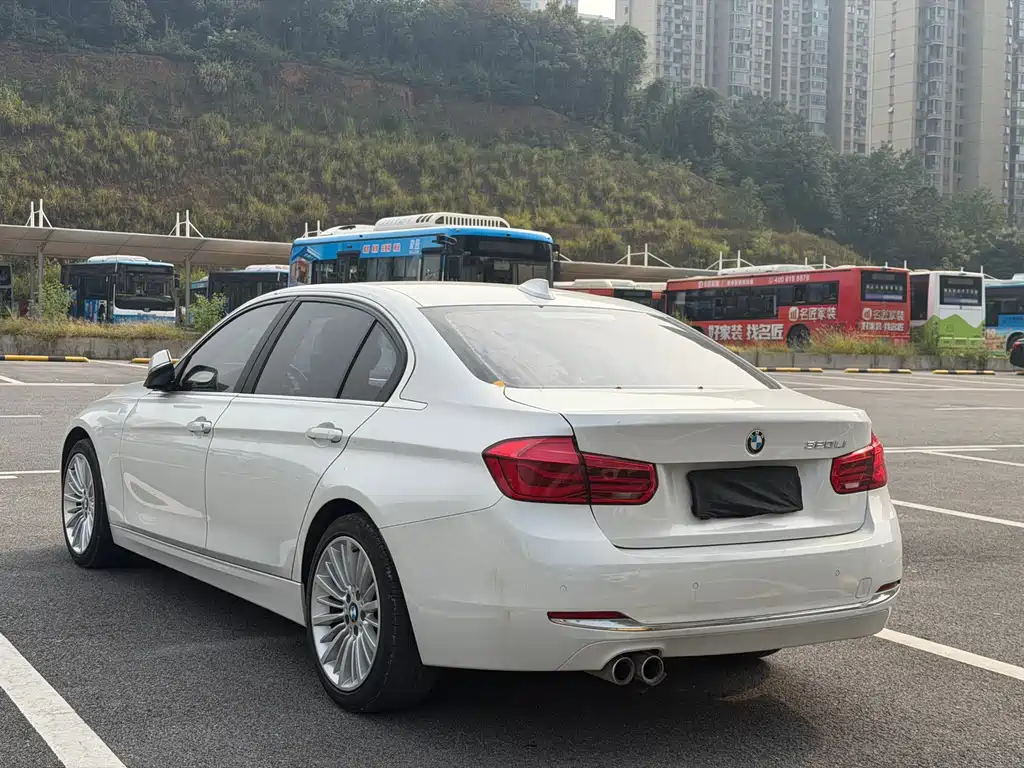 BMW 3 Series — миниатюра 13