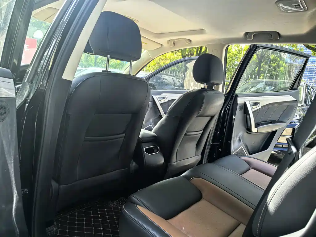 Geely Vision X6 — миниатюра 11