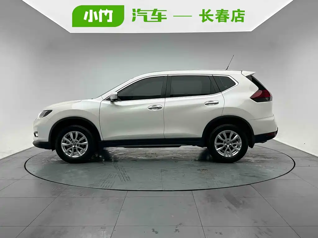 Nissan X-Trail — миниатюра 3
