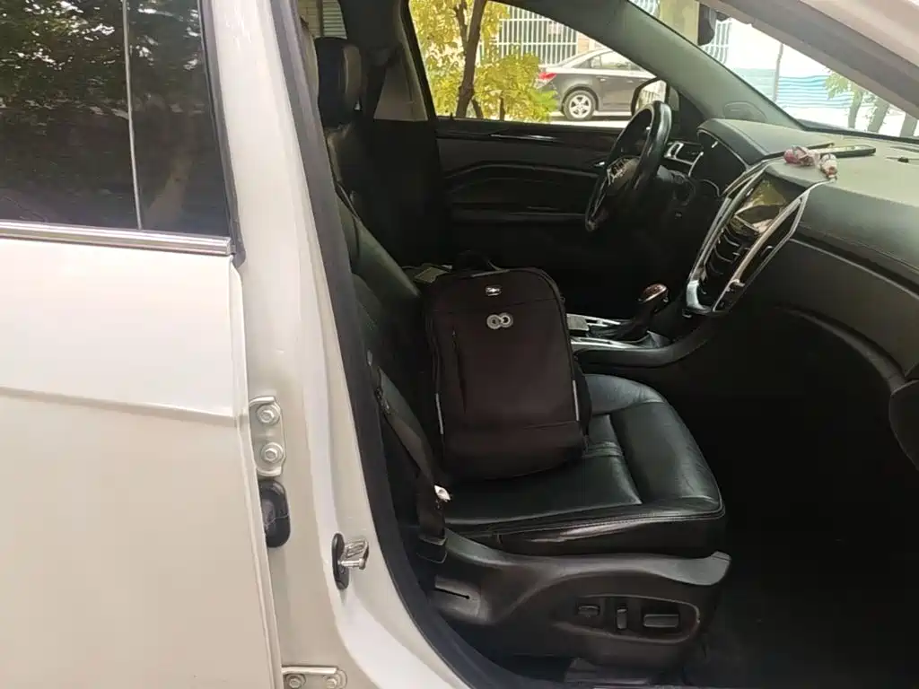 Cadillac SRX — миниатюра 25