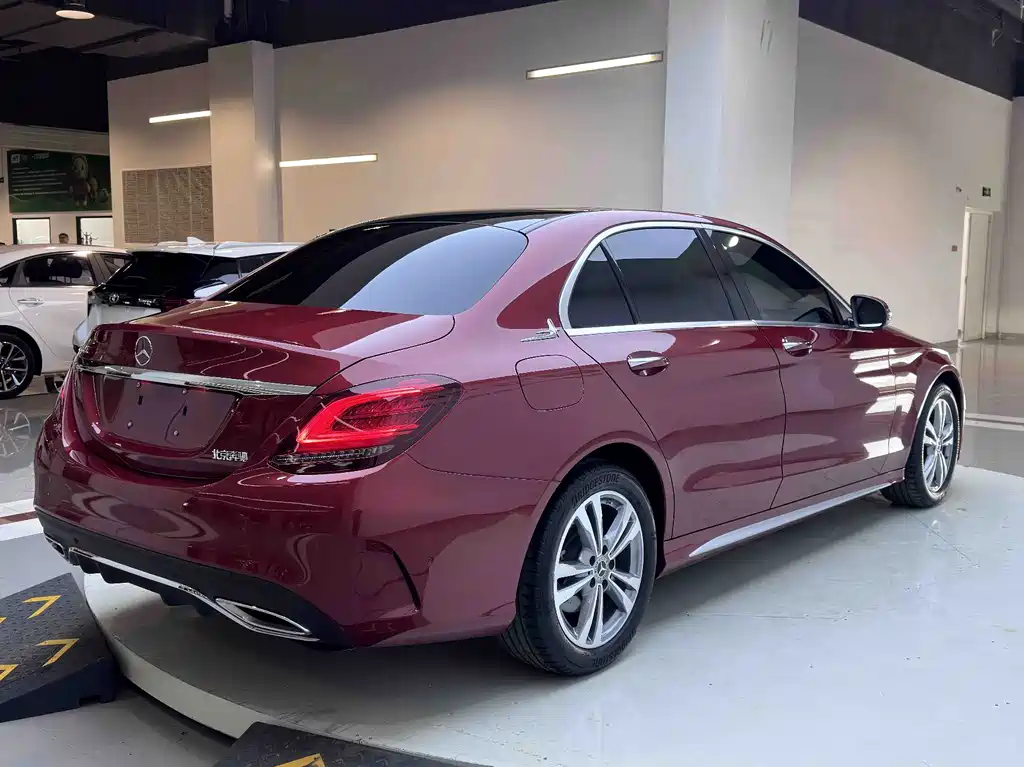 Mercedes-Benz C-Class — миниатюра 5