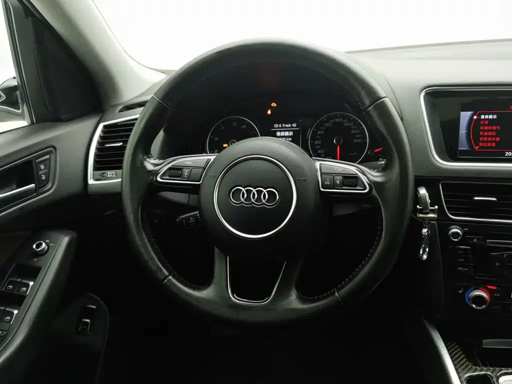 Audi Q5 — миниатюра 11