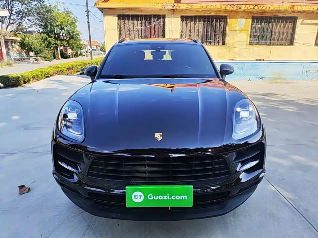 Porsche Macan — миниатюра 3