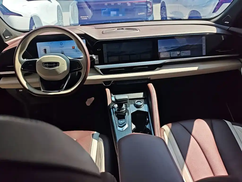 Geely Xingyue L — миниатюра 10