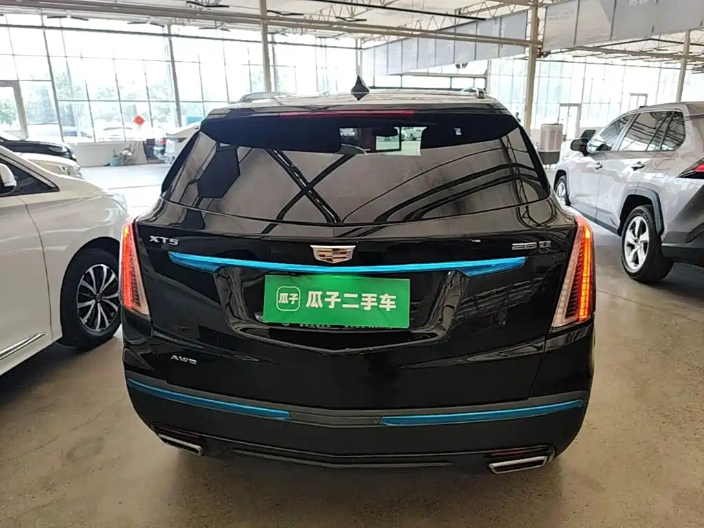 Cadillac XT5 — миниатюра 6