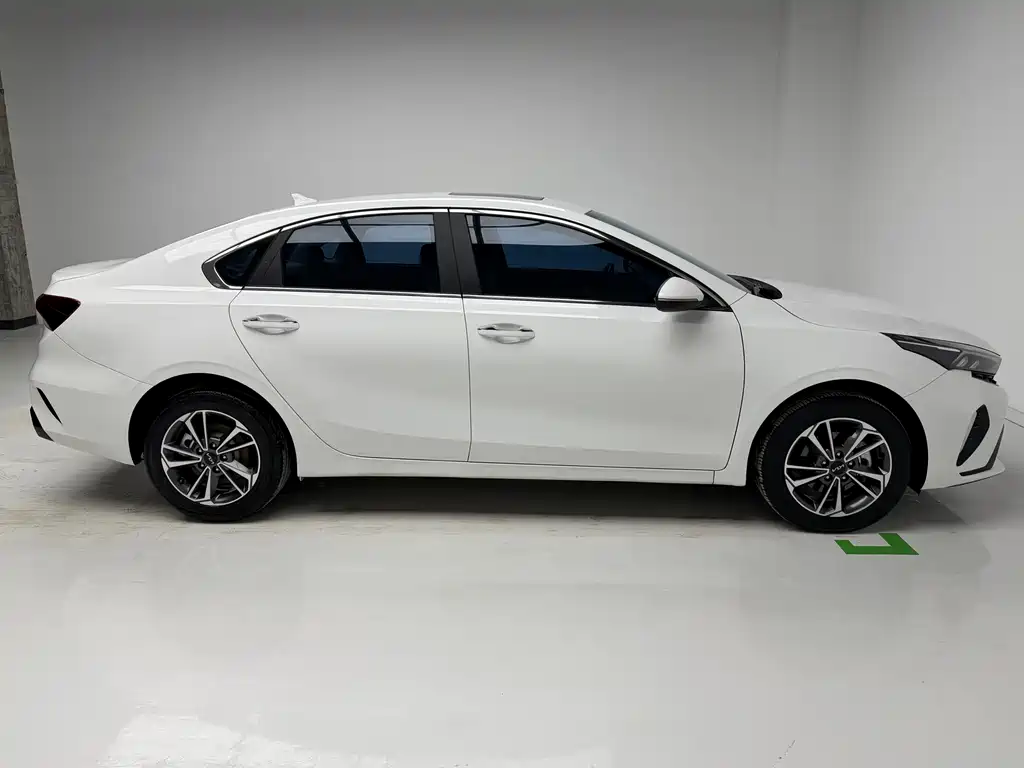 Kia K3 2023 1.5L CVT Luxury