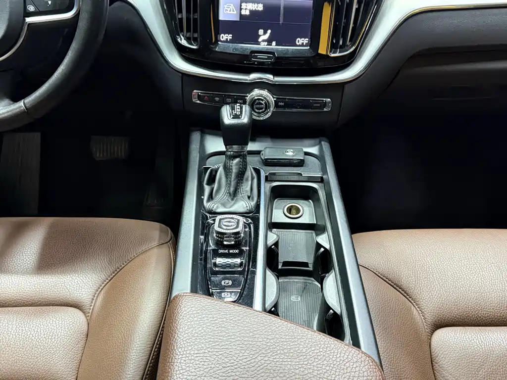 Volvo XC60 — миниатюра 16