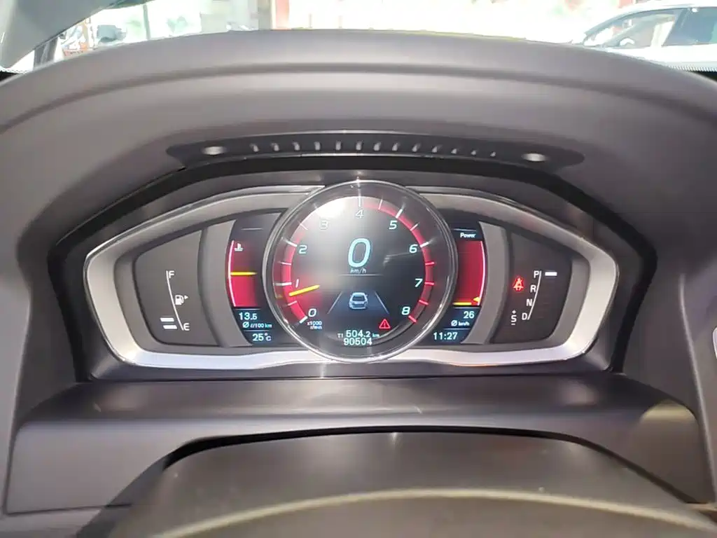 Volvo XC60 — миниатюра 12