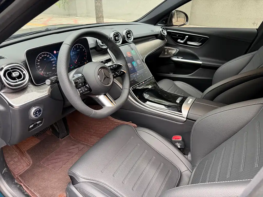 Mercedes-Benz C-Class — миниатюра 6