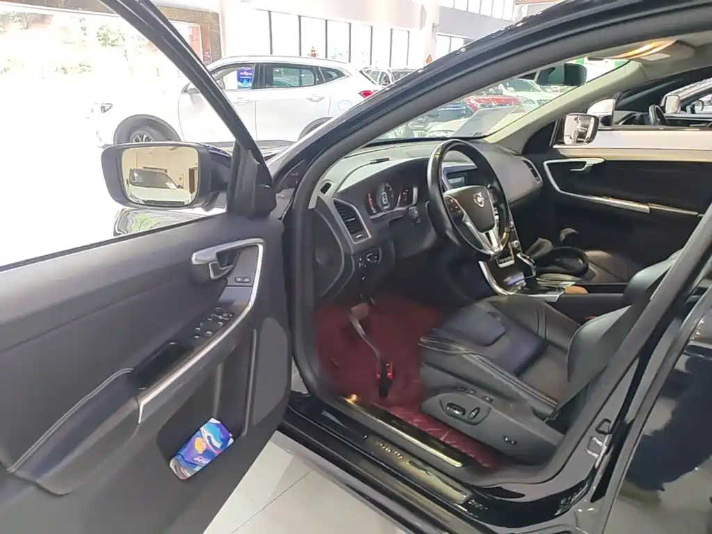 Volvo XC60 — миниатюра 16