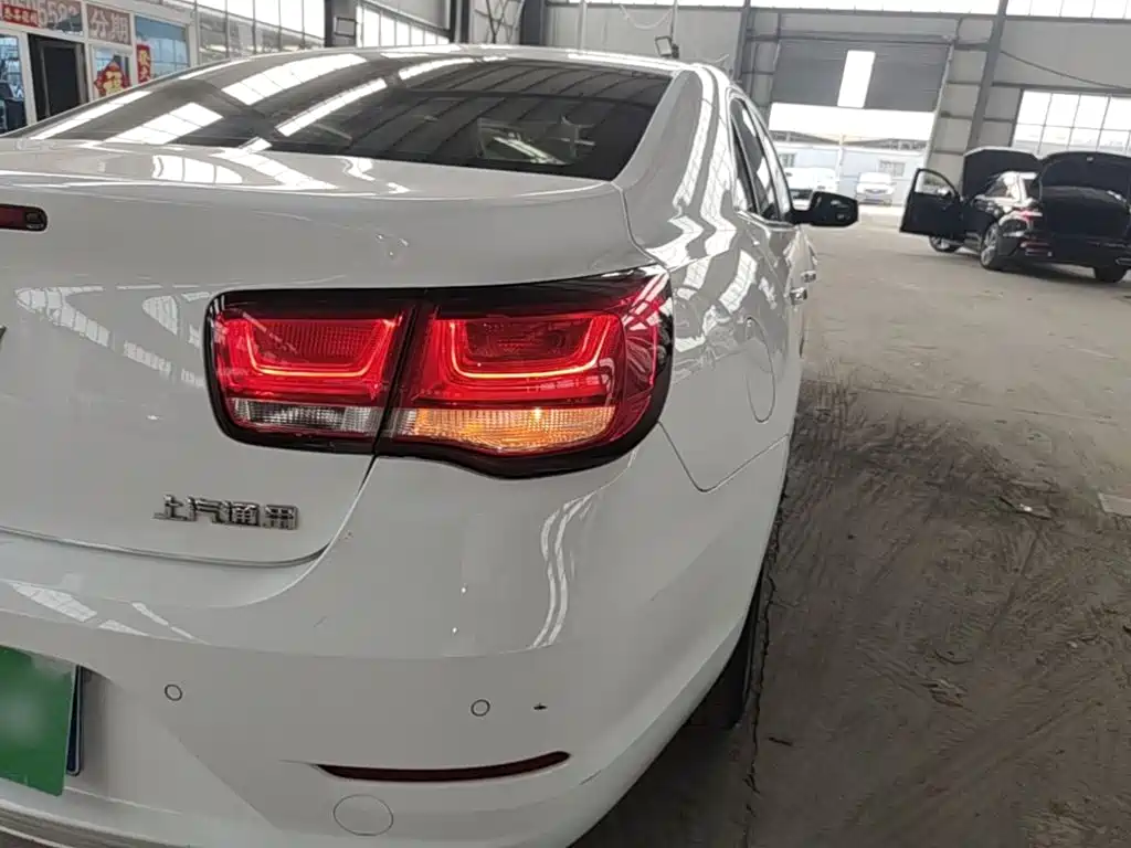 Chevrolet Malibu — миниатюра 8