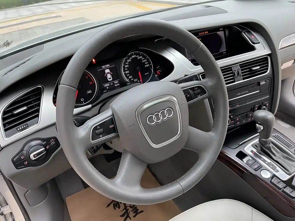 Audi A4L — миниатюра 12