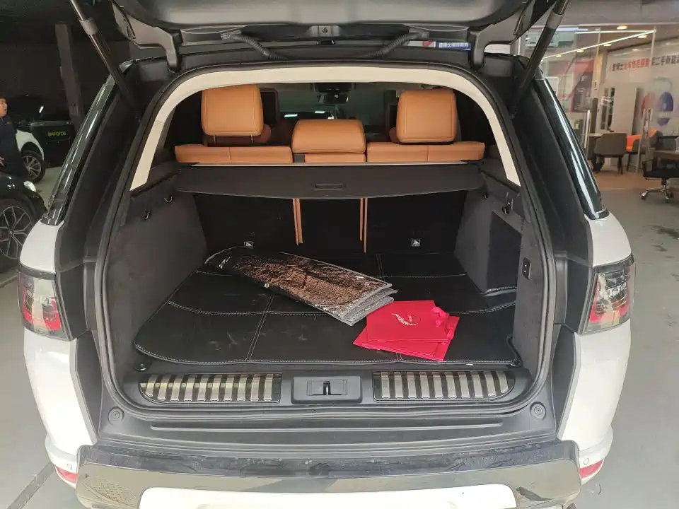 Land Rover Sport — миниатюра 9