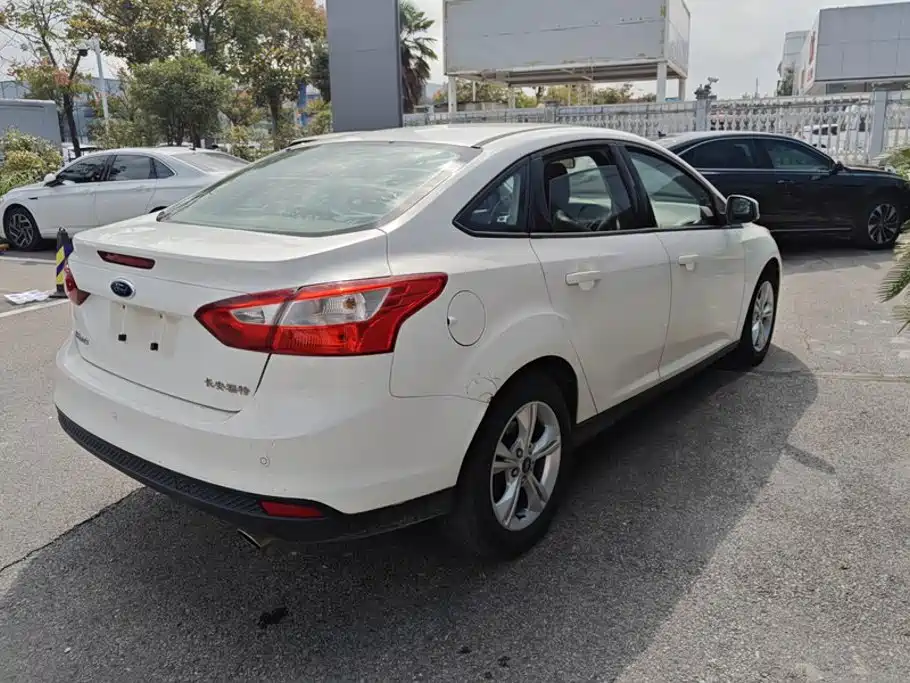 Ford Focus — миниатюра 3