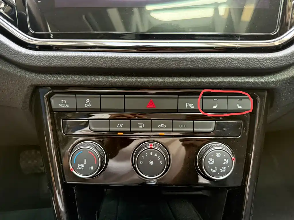 Volkswagen T-Roc — миниатюра 14