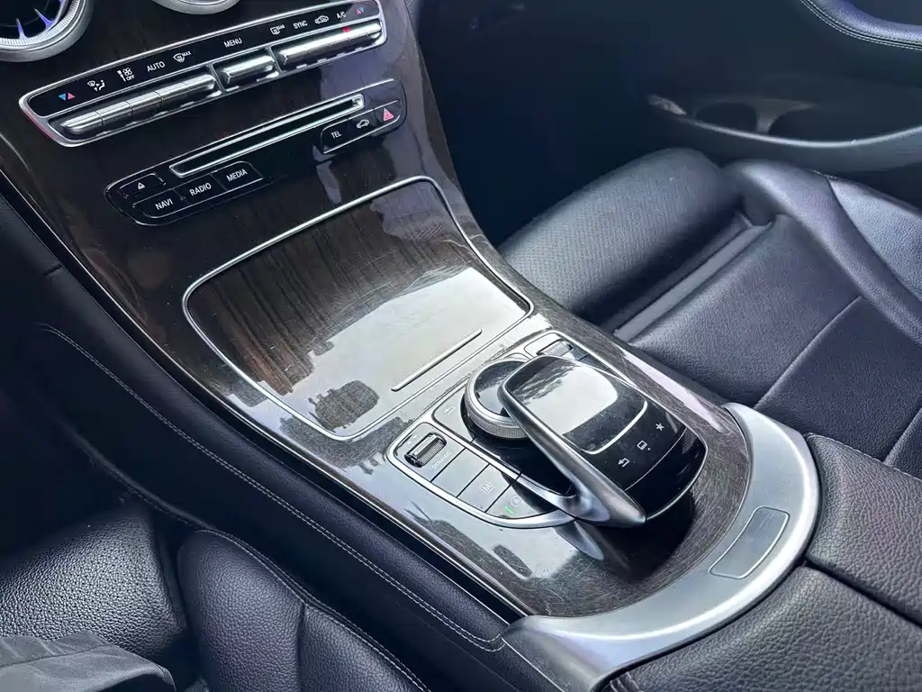 Mercedes-Benz GLC — миниатюра 10